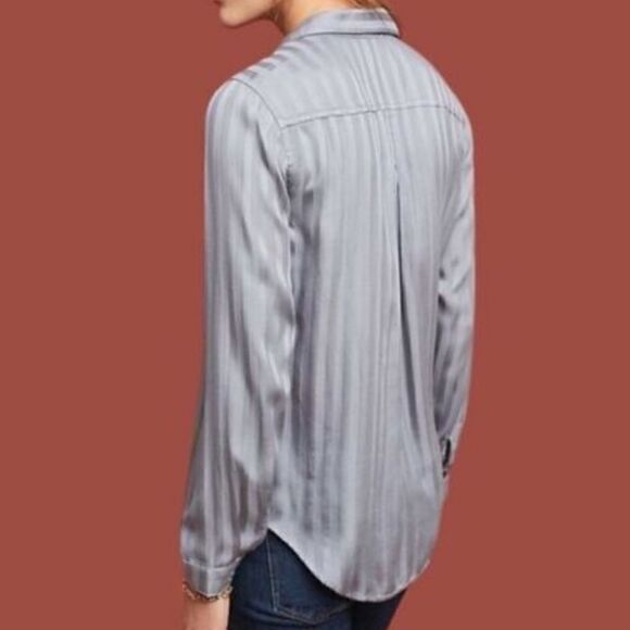 NWOT Anthropologie grey striped button down top Size - Picture 2 of 6